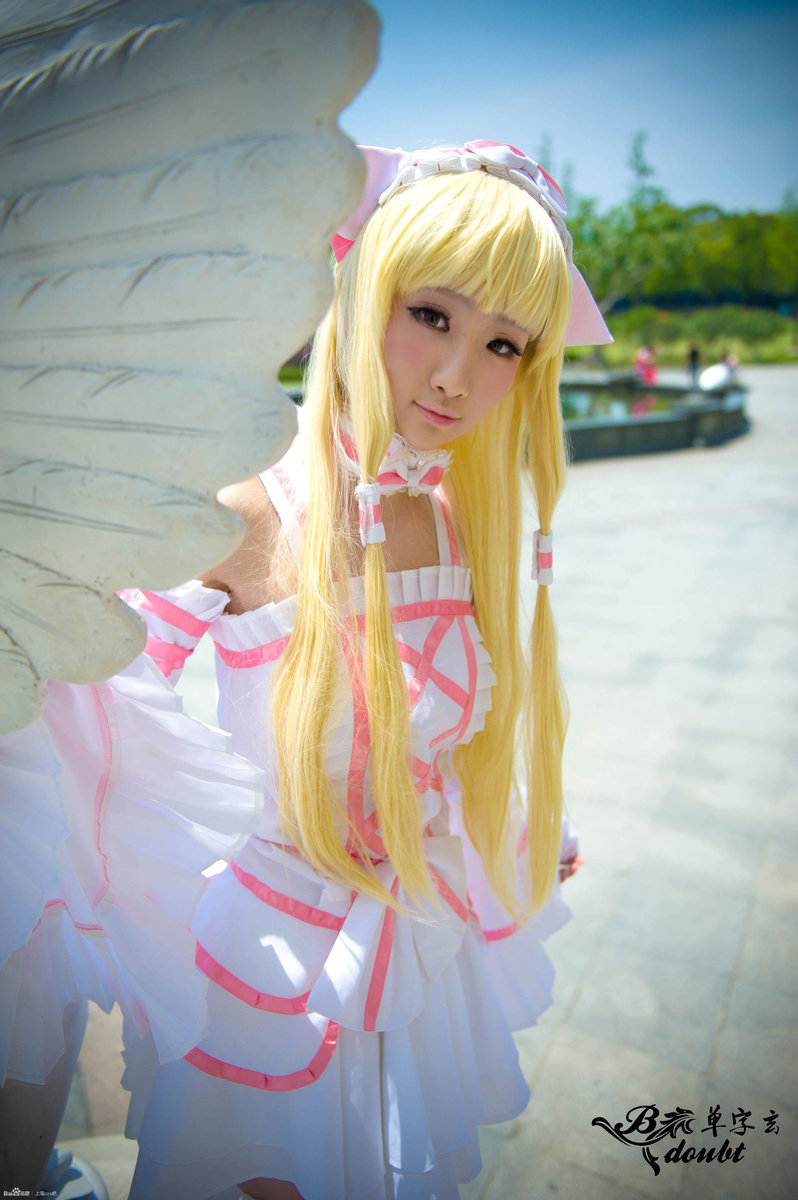 [cosplay]超萌妹子COS人型电脑 白丝美腿也清纯[二次元cos]