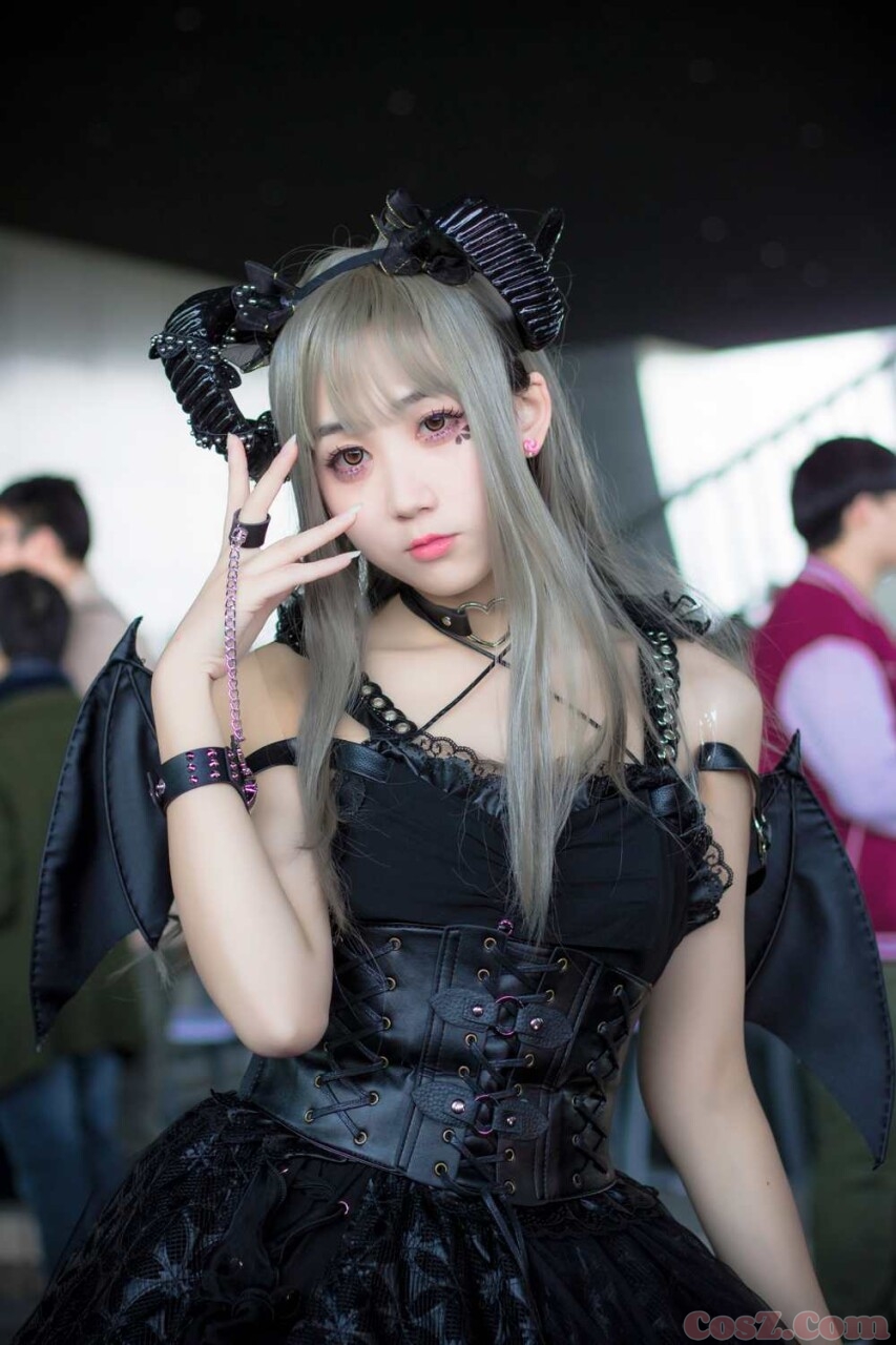 浅野菌子魔法蝙蝠小萝莉出境