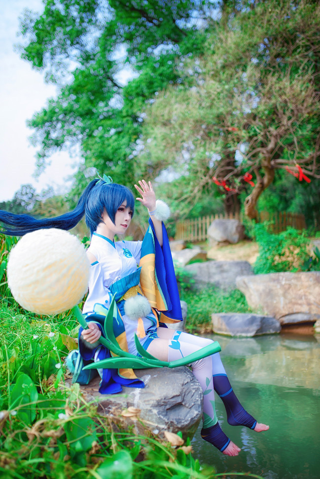 [cosplay]沉迷输出，见死不救~[二次元cos]