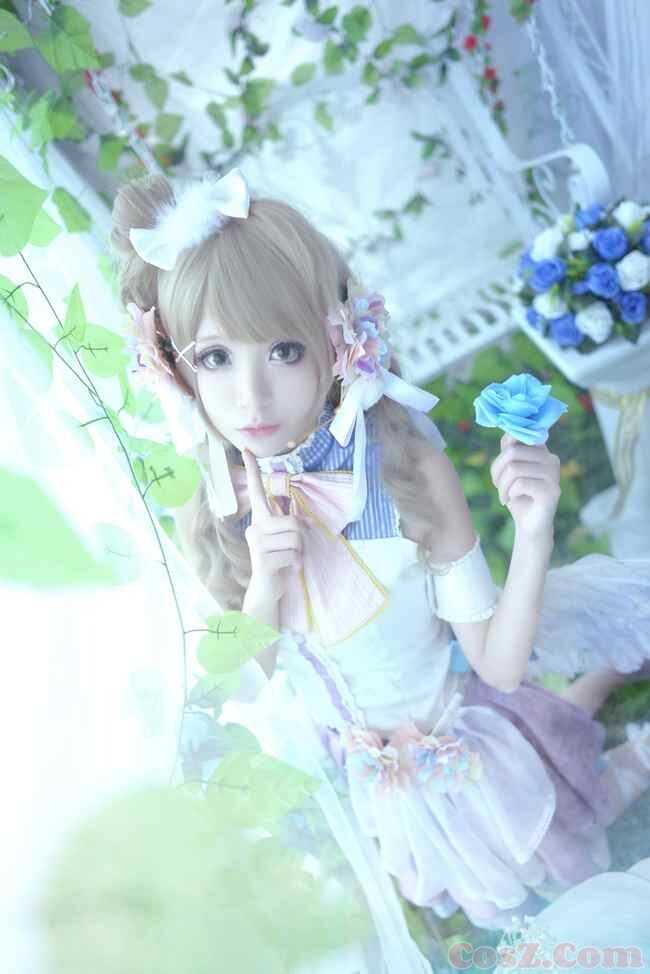 南小鸟白色情人节梦幻般的女子小萝莉！
