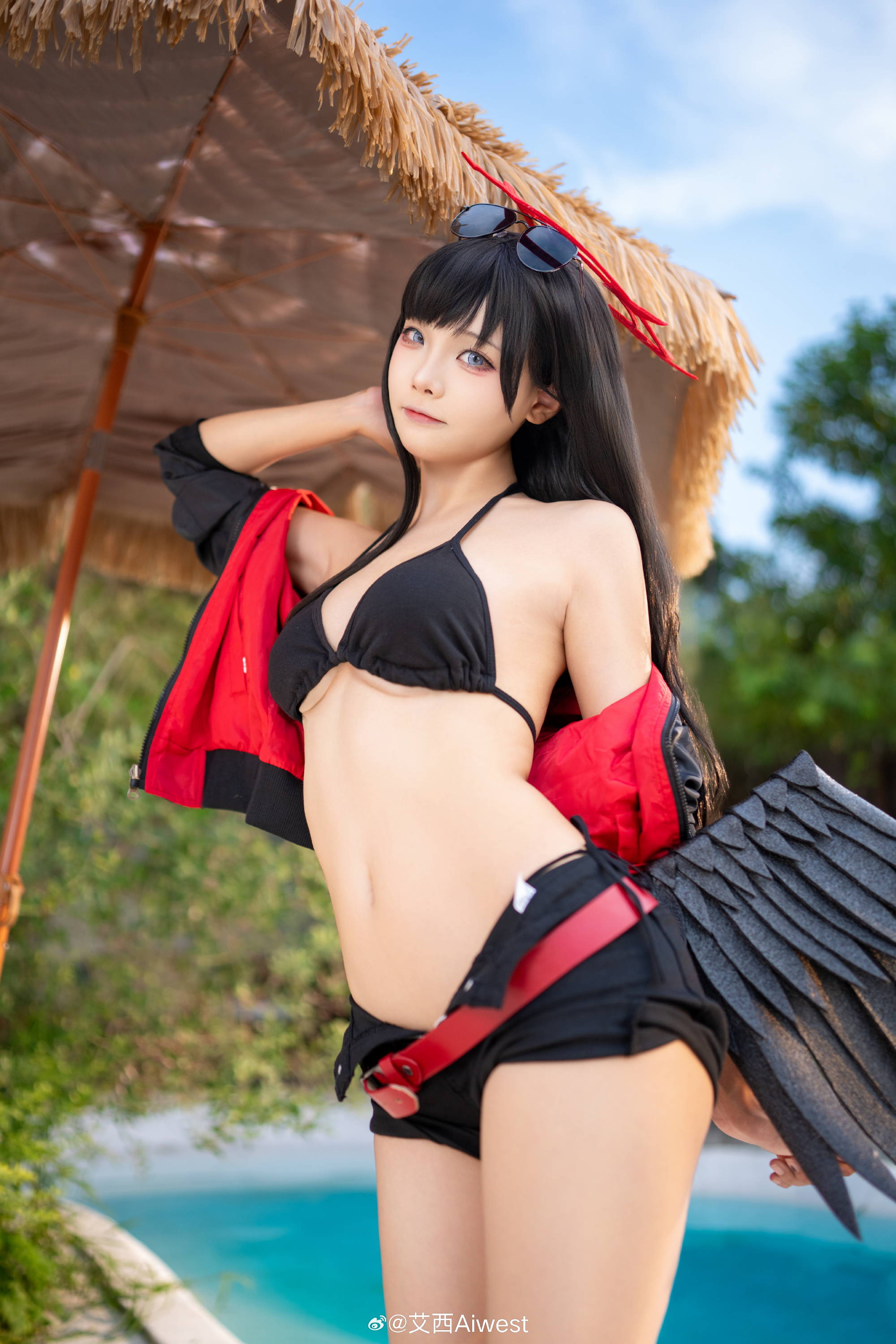 cosplay 老师…难不成以为我是温室里精心呵护的大小姐，嗯？ 蔚蓝档案 仲正一花@艾西Aiwest