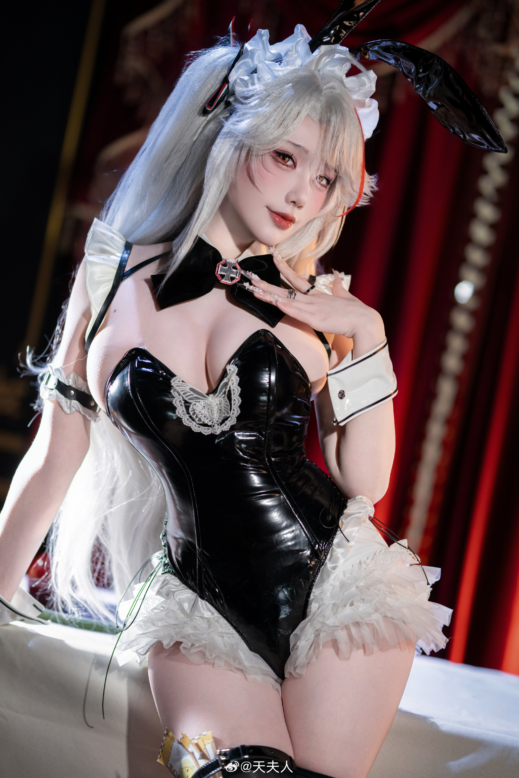 cosplay 指挥官大人，喝醉了吗？碧蓝航线 欧根亲王@天夫人