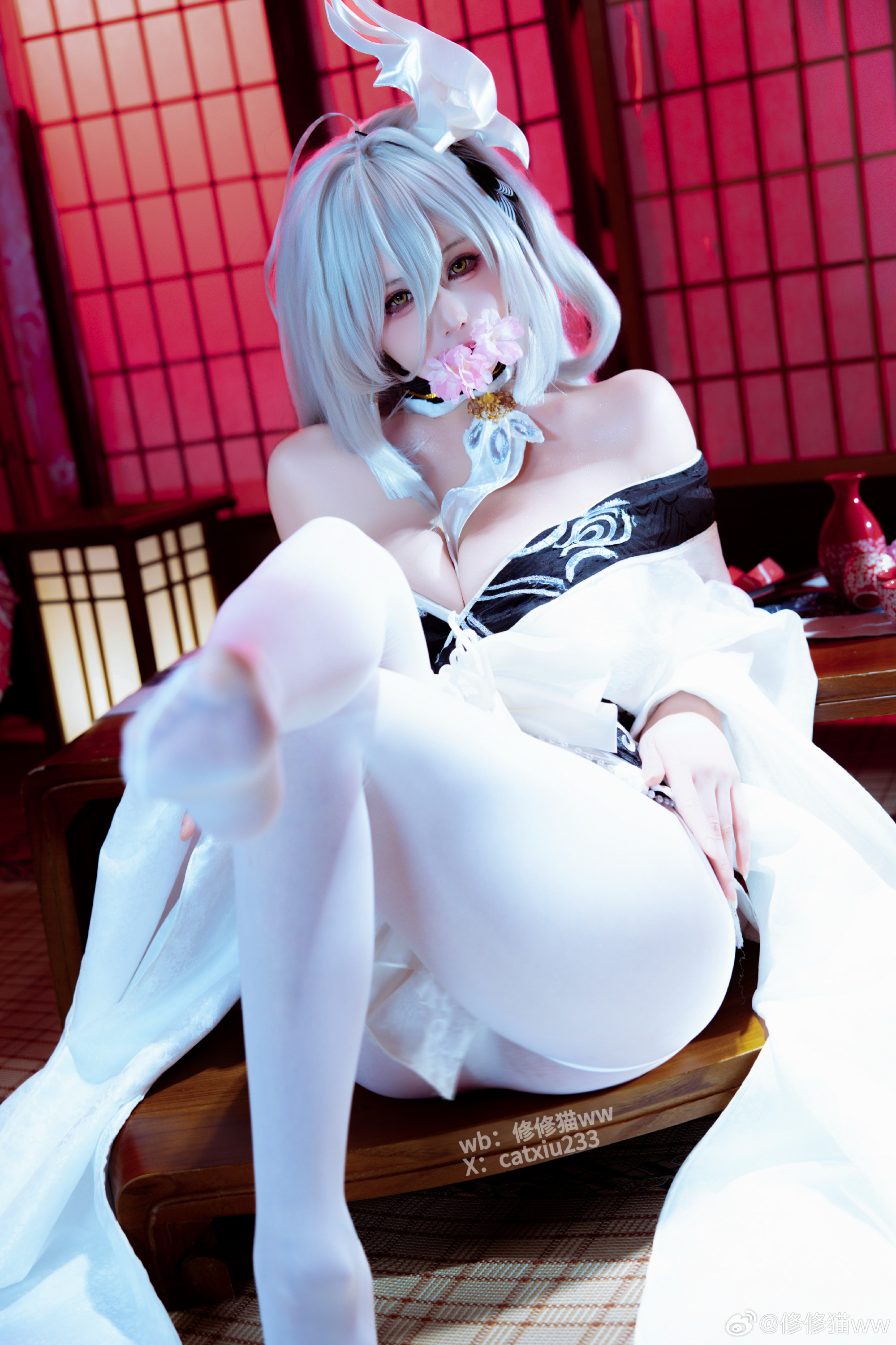 COSPLAY 碧蓝航线 白凤，恭候已久了～@修修猫ww